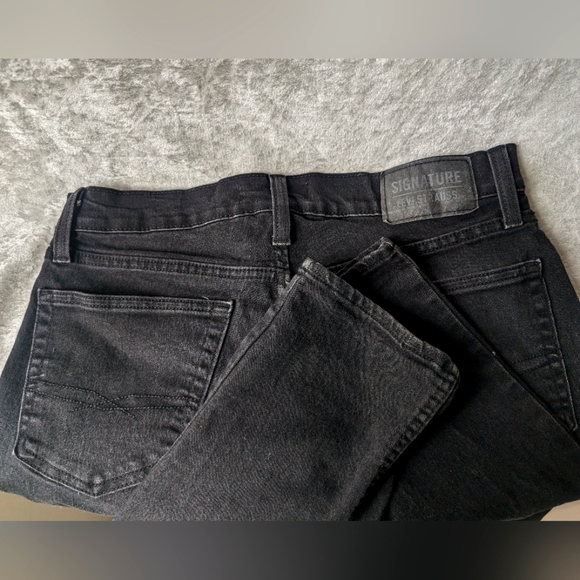 32 X 34 Levi's Signature Black Straight 25% Poly - Picture 1 of 9